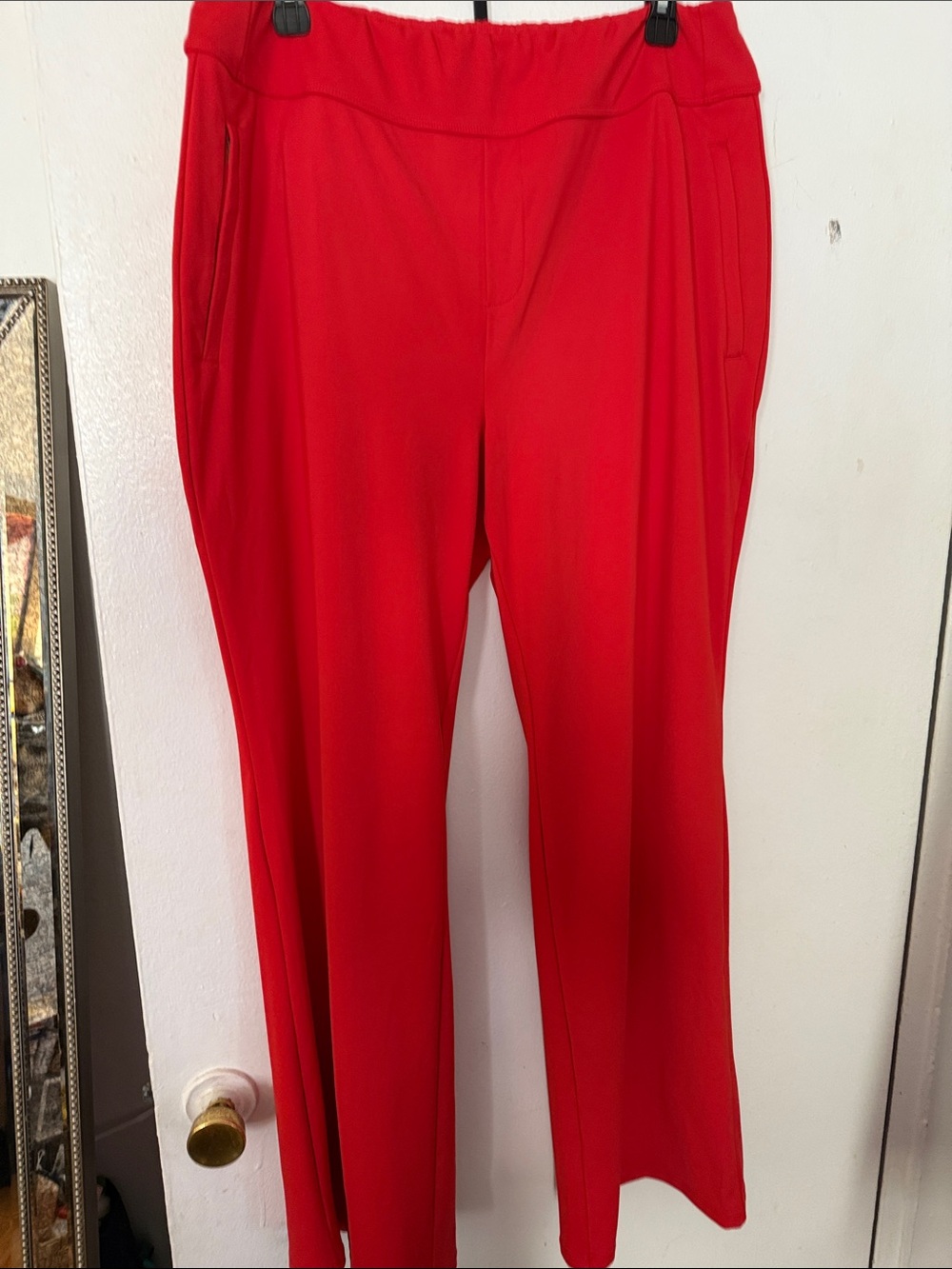 HALARA Red Pull-On Straight Leg Pants